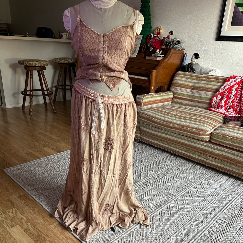 Elegant Beige Embroidered Skirt * MATCHING TOP AVAILABLE